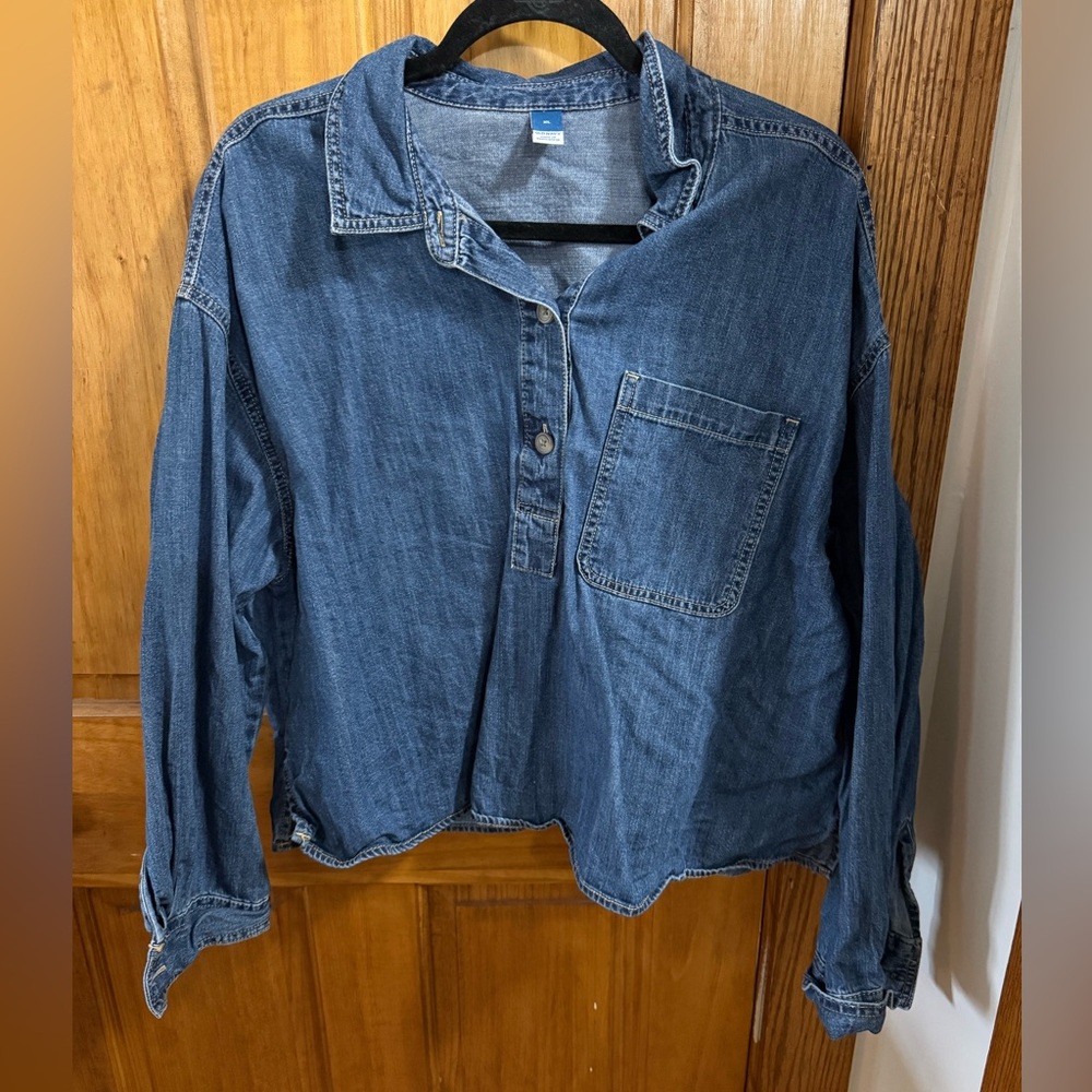 Old Navy Women’s Denim Shirt - Picture 2 of 3